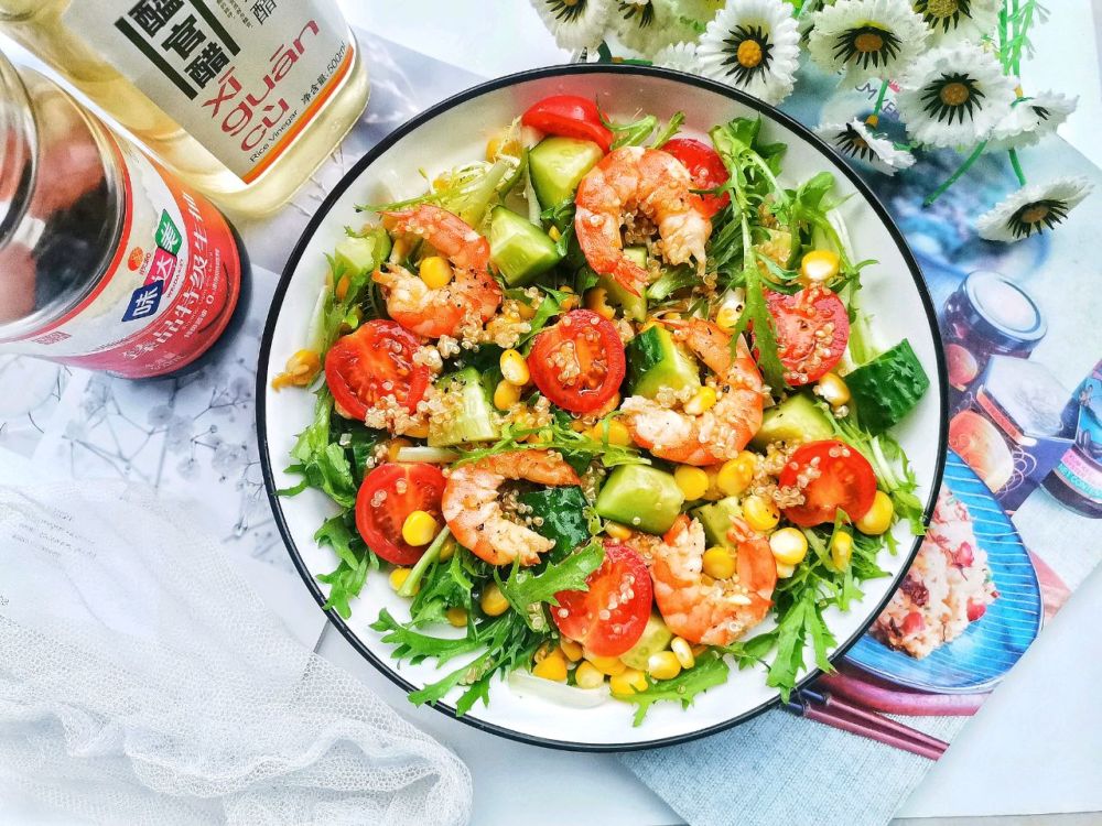 自制藜麦鲜虾沙拉,低脂又营养,减肥的好选择,多吃不怕胖