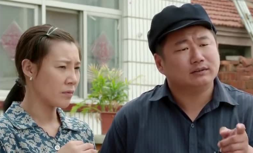 《乡村爱情》一开始就有"徐会计"这个人物,最初的扮演者是张凤凯,他曾