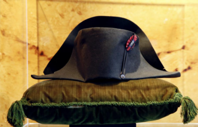拿破仑逝世200周年,带有其dna的双角帽将被拍卖