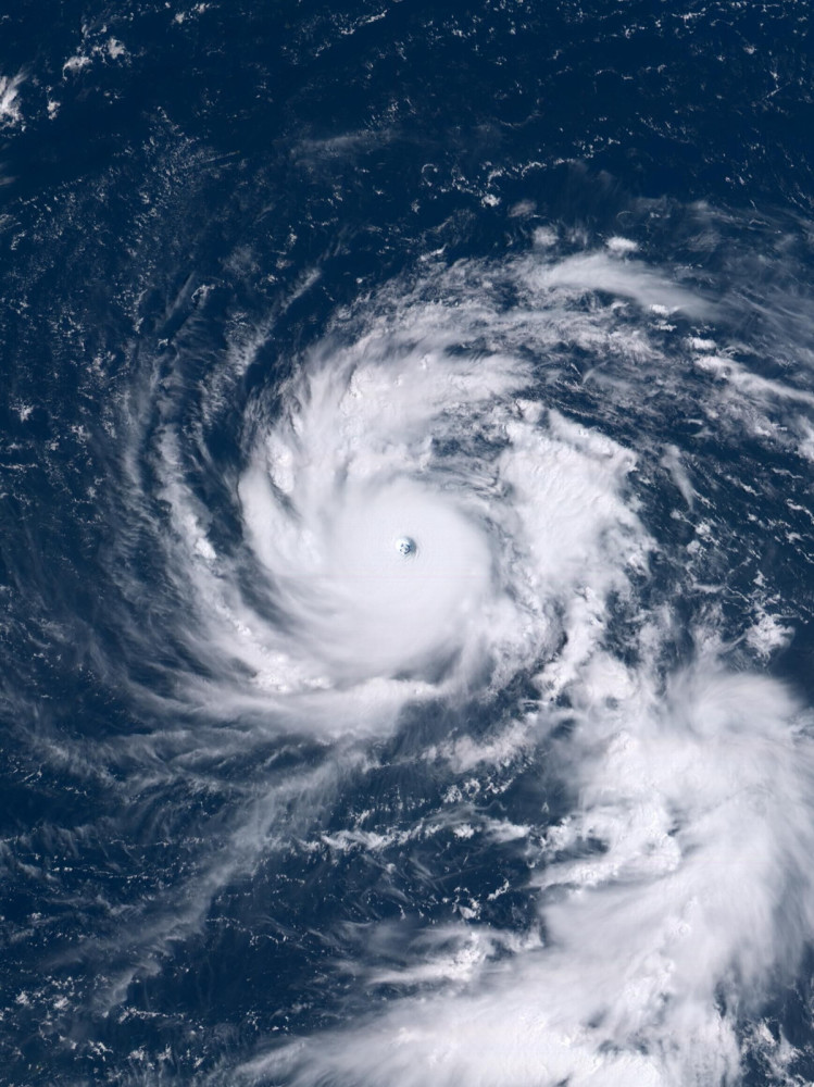 地球怎么了双台风同时袭来或登陆闽粤琼中国高科技立下大功