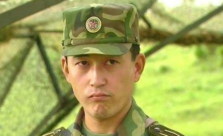 王志飞:被聋哑父母养大,入圈34年无绯闻,因"大反派"翻红