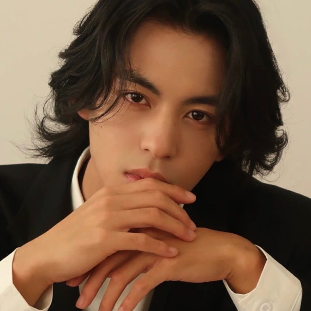 头像优质男生头像行走的荷尔蒙