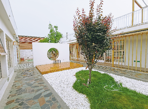 北京大水峪村成民宿村挖游泳池装榻榻米失去乡愁不伦不类