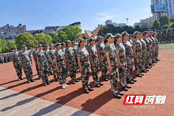 永州一中:骄阳热似火,军训滋味多!