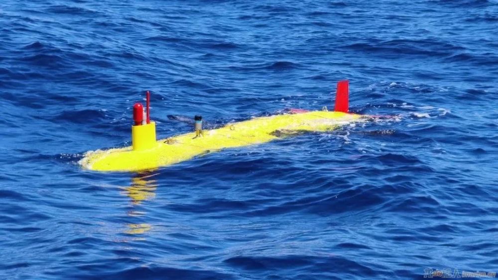 海燕无人潜航器图片