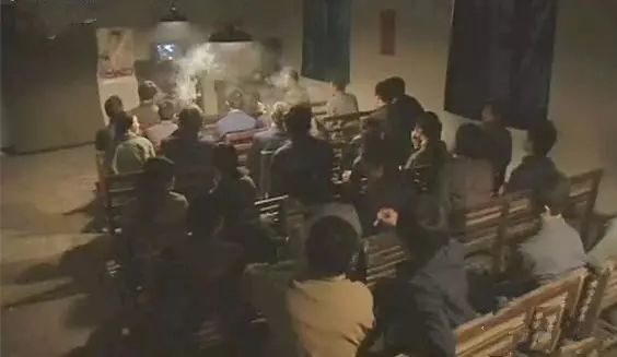 坊间‖县城录像厅-腾讯新闻