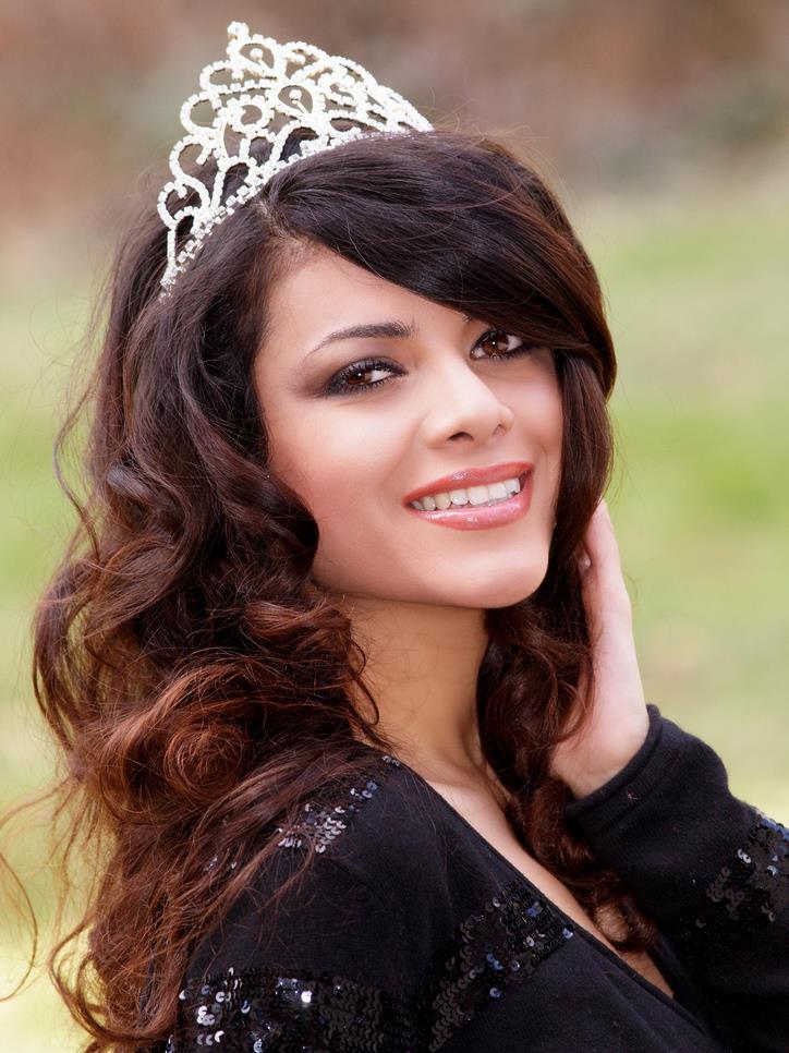 世界上比较有名的阿富汗的美女包括逃离的著名女歌手