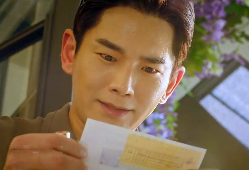 所以白俊基和秀莲的目的可能并不一致,他是想惩罚朱