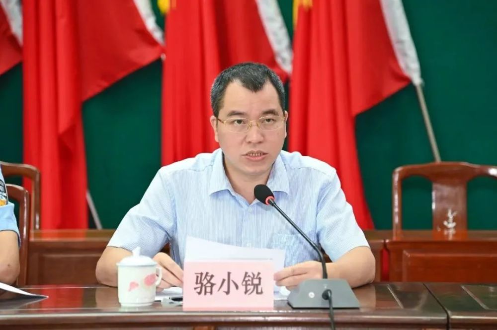 他提名为广东一副市长市公安局局长