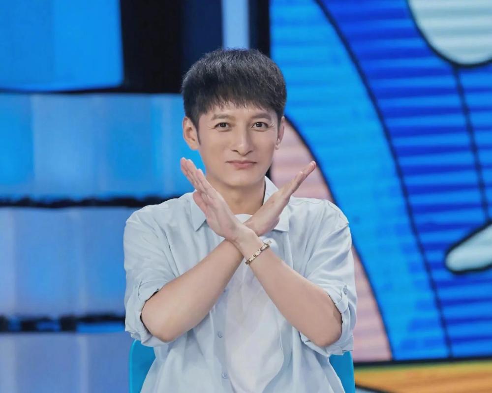 网曝李维嘉代言品牌跑路,多人现身湖南广电维权,舆论各有说辞!