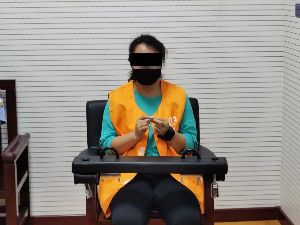 长治一女子因违停被罚网上公然辱骂交警 5日行政拘留!