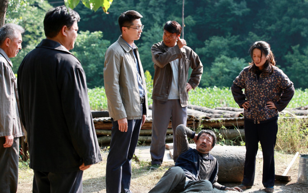 《花开山乡》播出过半,曹云金演技获赞,这些相声演员也演技了得