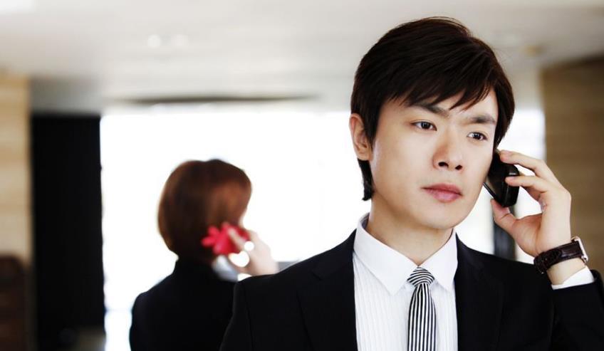 第六任何远恒2015年的时候,她终于遇到了一个各方面都很合适的男人