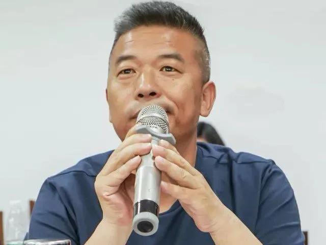 雷平阳这首诗虽然像流水账读了还是能有收获