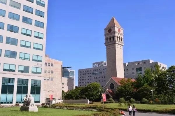 是韩国第一所开设酒店观光专业的大学,是韩国酒店餐饮旅游管理专业