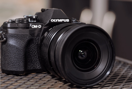 奥林巴斯 omd 系列从一开始就以其复古风格定义