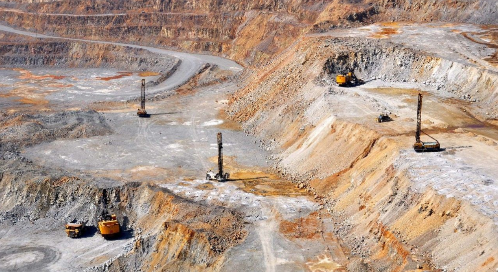 阿富汗屡次向中国抛出橄榄枝,除铜矿开采问题之外,还对中国主导的"一