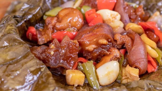 追《觉醒年代》,复刻出了仲甫先生没吃上的荷叶黄牛蹄!