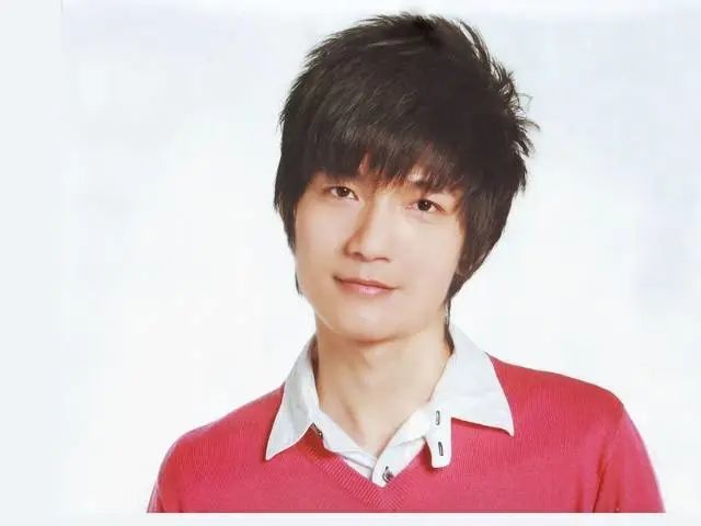 冠军陈楚生却消失了.十强选手纷纷出道,大红大紫.