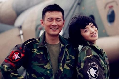 爱上特种兵徐洪浩恋情隐藏多年追求平淡生活娶小10岁妻子