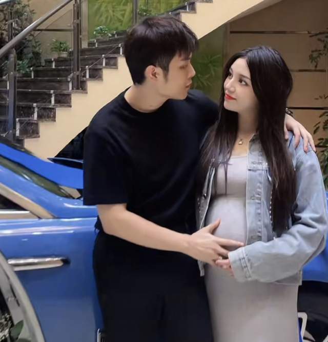99年韩安冉宣布二婚!前夫小猪先生现女友兜儿晒出孕29周产检视频