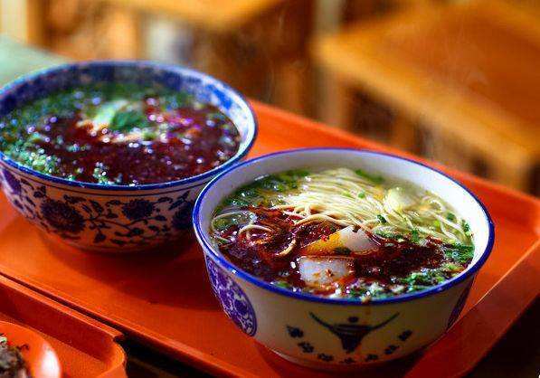 西宁美食必吃(西宁必吃的十大美食)