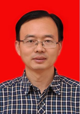 新丰镇方强中学：创新教育的典范