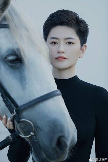 碧斯诺兰陈萍怎么做到身价亿万的同时才华与美貌并存