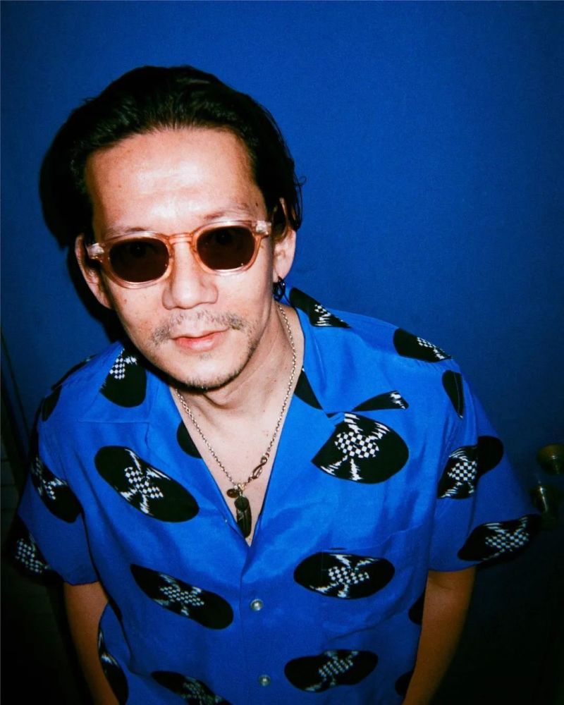 himi(佐藤绯美)日本女歌手 chara 与前夫浅野忠信的儿子himi也出现在