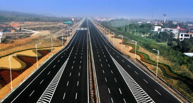 我国一重量级高速公路将扩建,由6车道升至10车道,就在辽宁境内