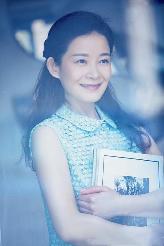 师悦玲,原名师春玲,现国家话剧院演员.