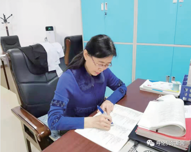 立德树人铸师魂 奋进担当育英才——记海拉尔第二中学班主任王玉梅