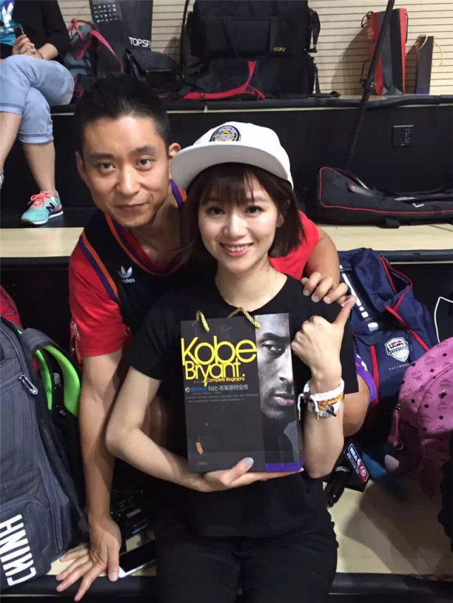 盘点国内10大篮球解说,柯凡离职845天,杨毅排第3,榜首泪目了_腾讯新闻