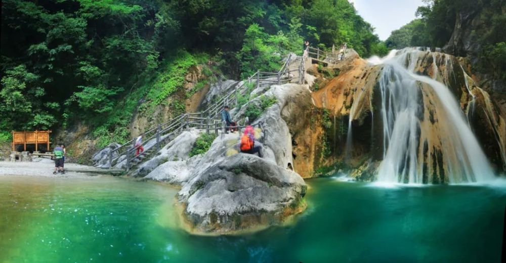 郧阳区虎啸滩景区自驾路线:十堰城区—209国道—柳五路—宇翔生态农场
