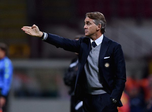 梅克斯认为,多纳鲁马在冬歇期租借出去更好,曼奇尼不会变成勒夫