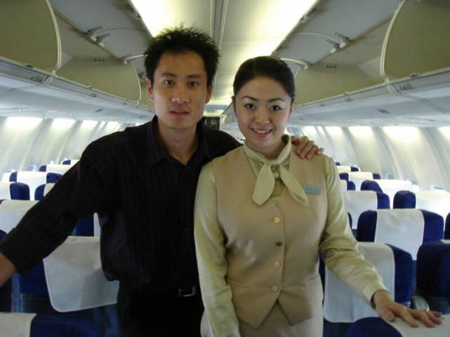 2010年伊春空难死亡44人机长因何独自逃生后来怎么宣判的