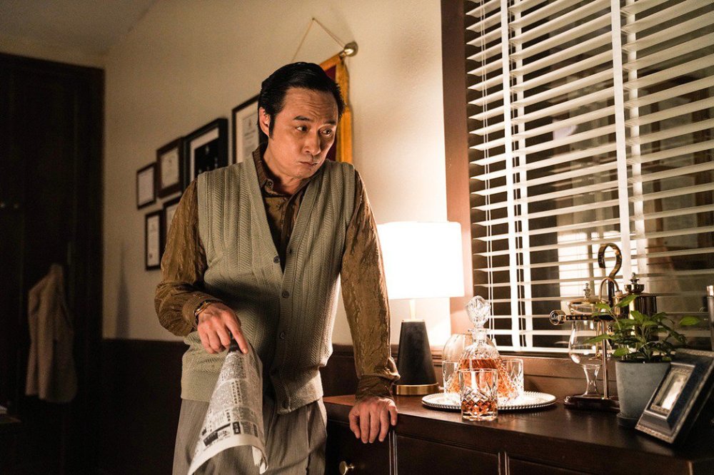 吴镇宇梁家辉透露原本导演想请他扮演当时的华人总探长徐乐,但他之前