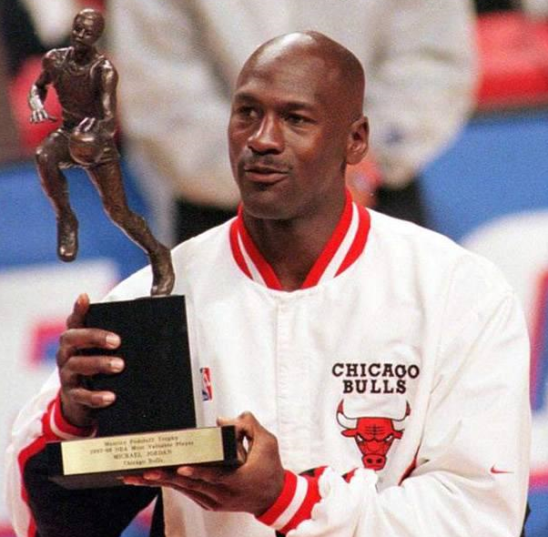 nba NBA哪个位置球员获得MVP更多？中锋第一，得分后卫最惨！