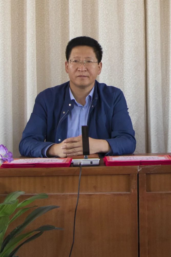 唱响转型跨越主旋律重塑守正创新水中人水洛中学召开庆祝第37个教师节