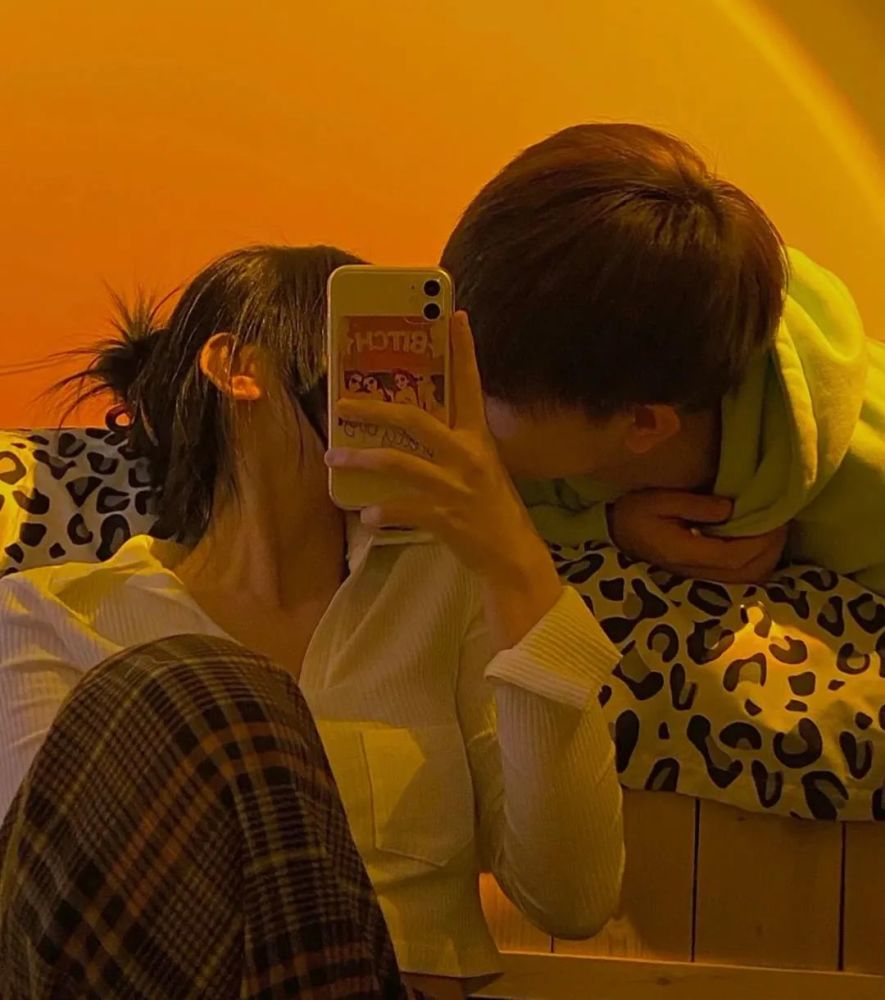 情侣头像温柔纯欲风