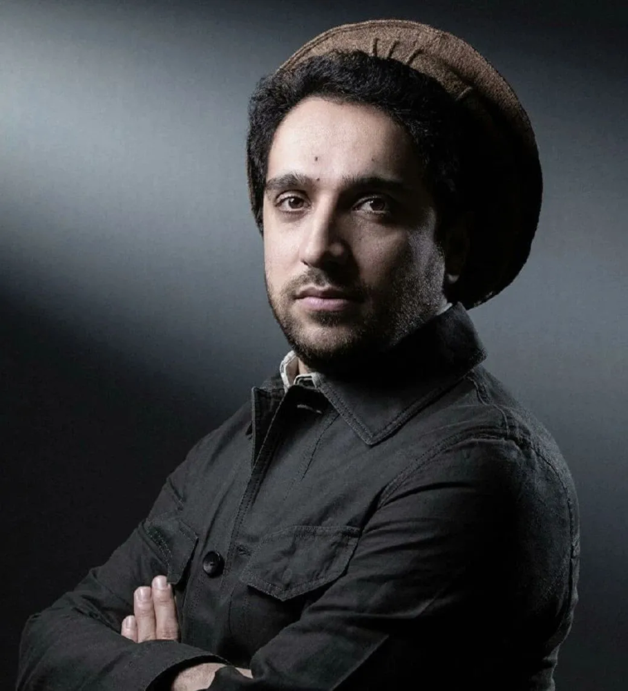 小马苏德面对阿富汗塔利班那头"鲜花着锦,烈火烹油",热热闹闹地组建新