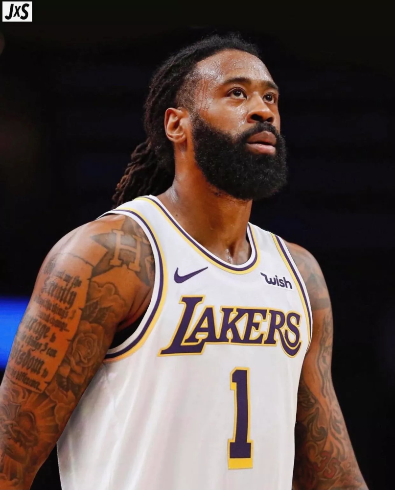 放弃400万美元都要来湖人官宣签约小乔丹