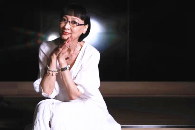 老戏骨陈宝仪为重病爱犬禁食30天祈祷坦言想它留在身边多几天