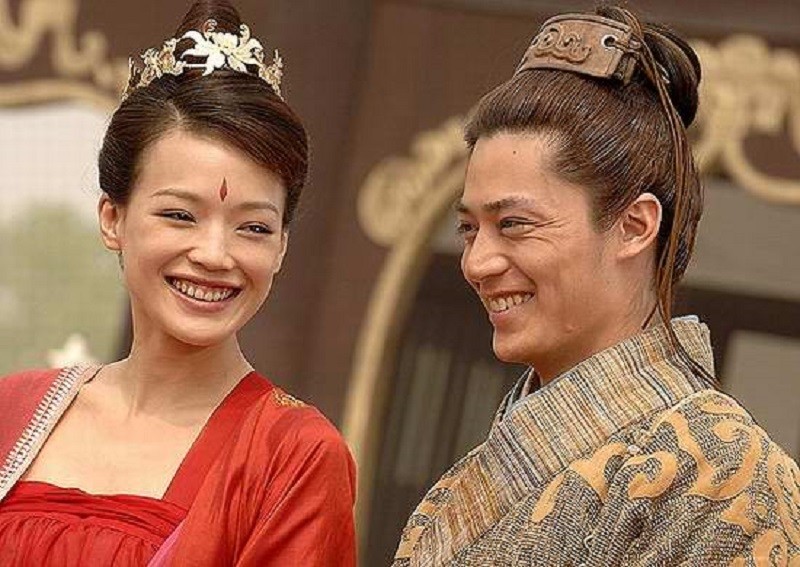 红拂女慧眼识英雄深夜投奔李靖一生相随终成一品夫人