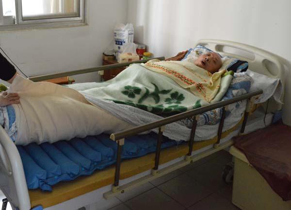 为什么我国长年卧床的人这么多,欧美国家却非常少?你看淡了吗