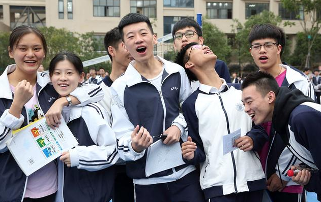 初中生男女比例严重失衡,性别差异愁坏老师,都是重男轻女惹的祸_腾讯