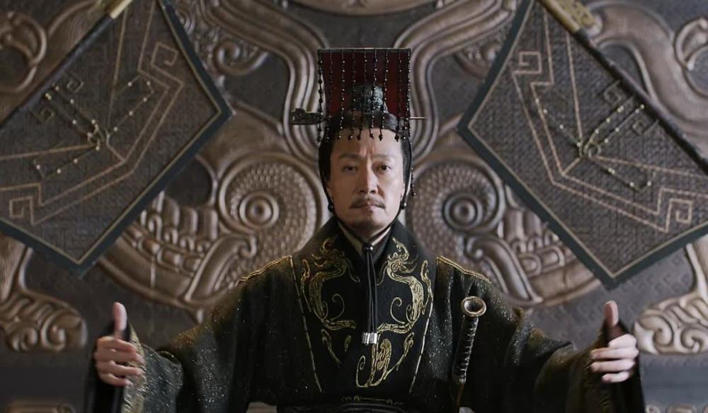 然而,嬴子楚其实也并不像他表面上看起来的,那么温柔而顺从.