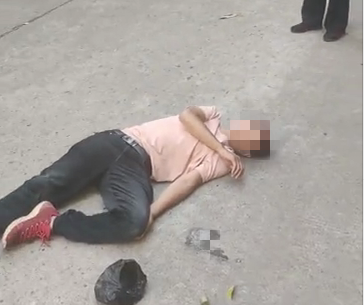 百色男子疑因感情问题喝敌敌畏轻生倒地昏迷不醒