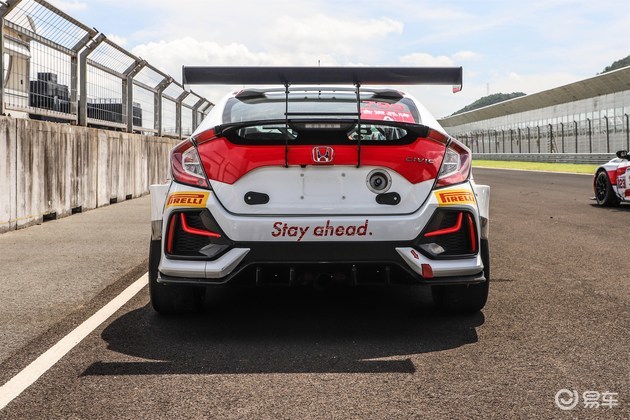 首秀即夺冠 东风本田思域hatchback赛车斩获cec厂商组冠军