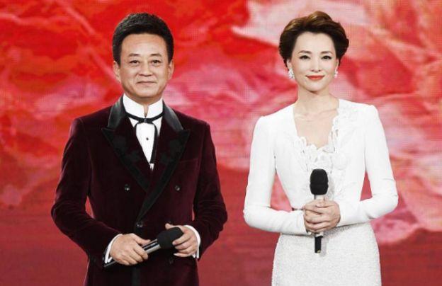 曾是著名主持人,结婚第二天就去世,老公至今未娶